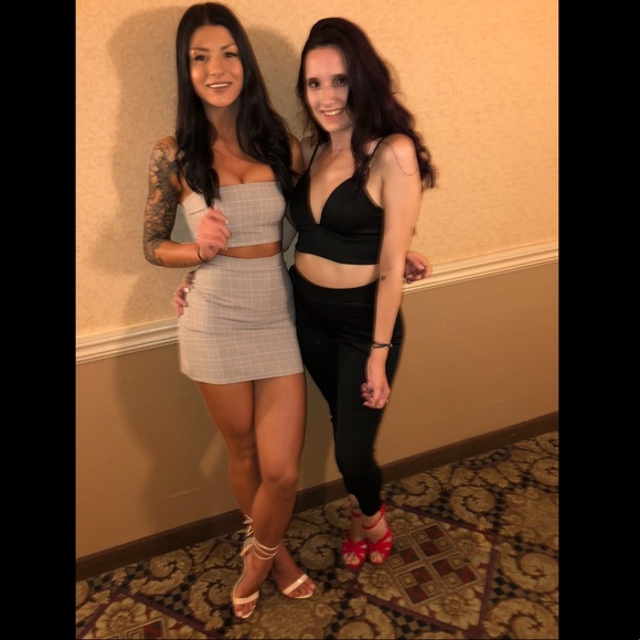 Two piece skirt set - Picture 3 of 4